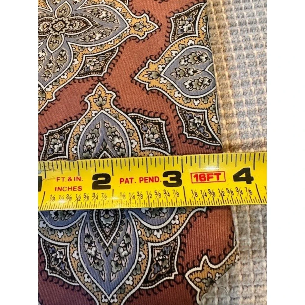 Bill Blass Mens Silk Tie Rust Blue Gold Medallion‎ Geometric Pattern Made in USA